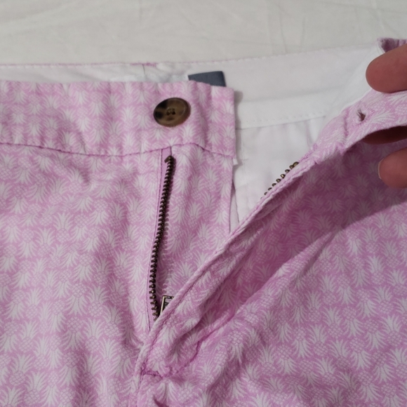 Old Navy Shorts - Picture 6 of 6